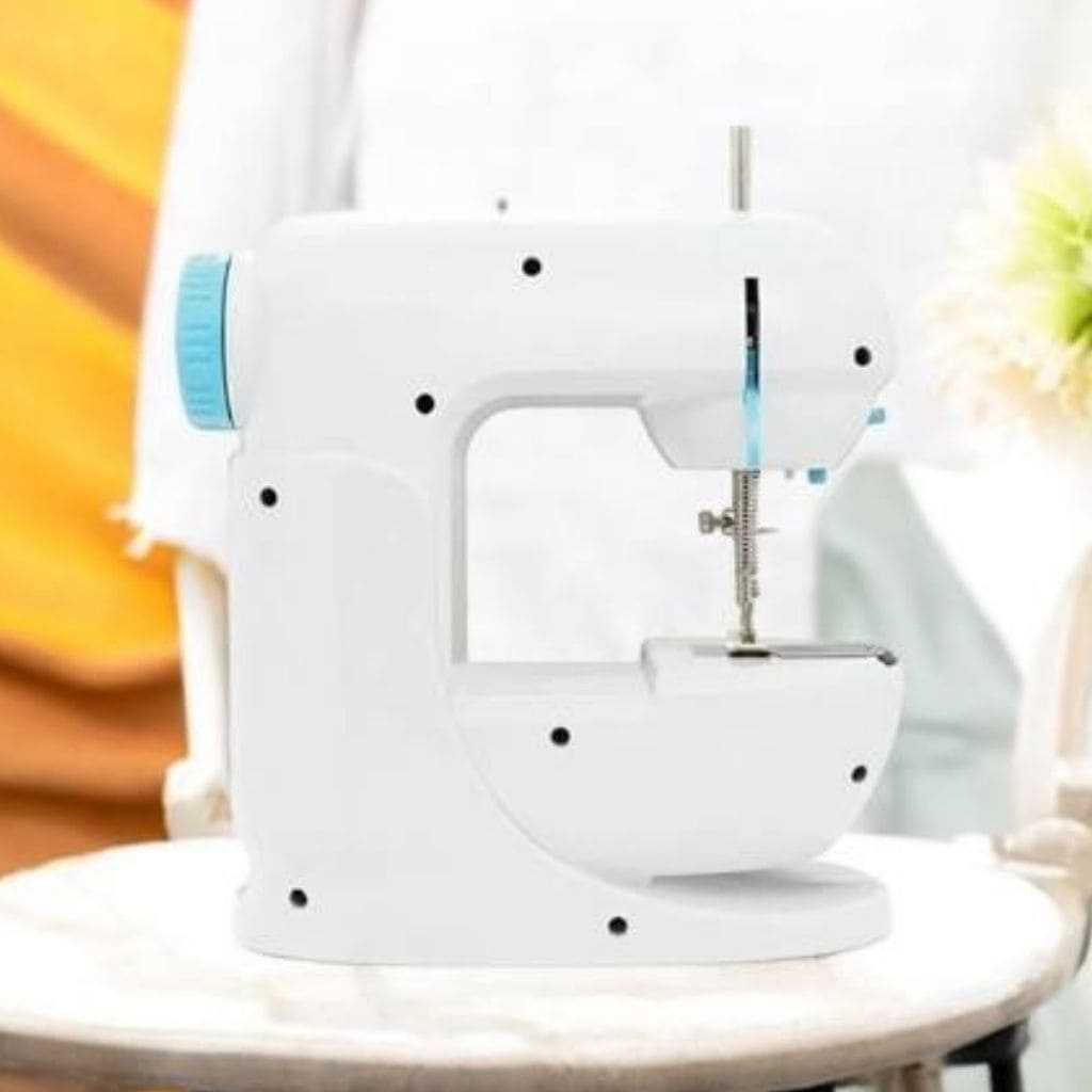 MAQUINA DE COSER CELESTE